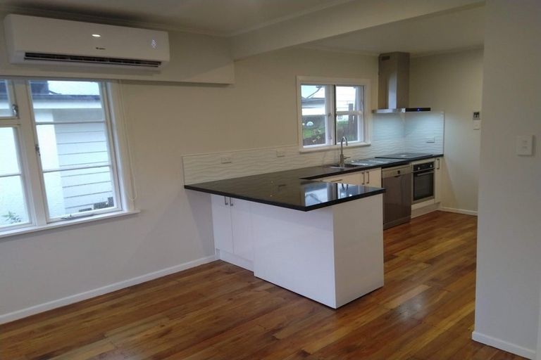 Photo of property in 103 Kenmore Street, Newlands, Wellington, 6037