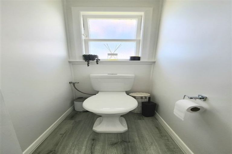 Photo of property in 3 Huia Place, Levin, 5510