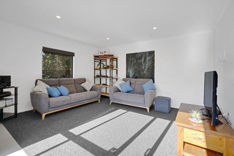 Photo of property in 13b Miro Street, Inglewood, 4330