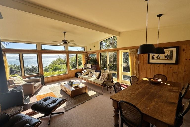 Photo of property in 7 Huia Road, Days Bay, Lower Hutt, 5013