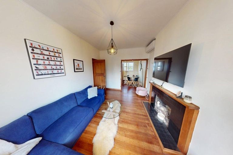 Photo of property in 534 Featherston Street, Roslyn, Palmerston North, 4414