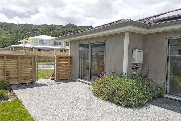 Photo of property in 11 Henrietta Maxwell Grove, Wainuiomata, Lower Hutt, 5014