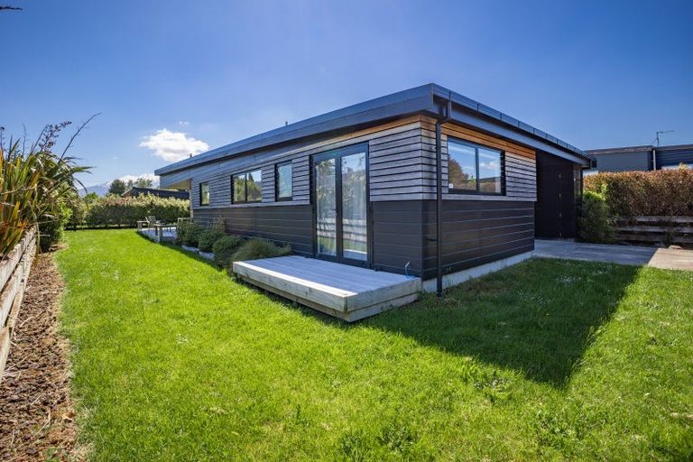 Photo of property in 2 Magnolia Way, Ohakune, 4625