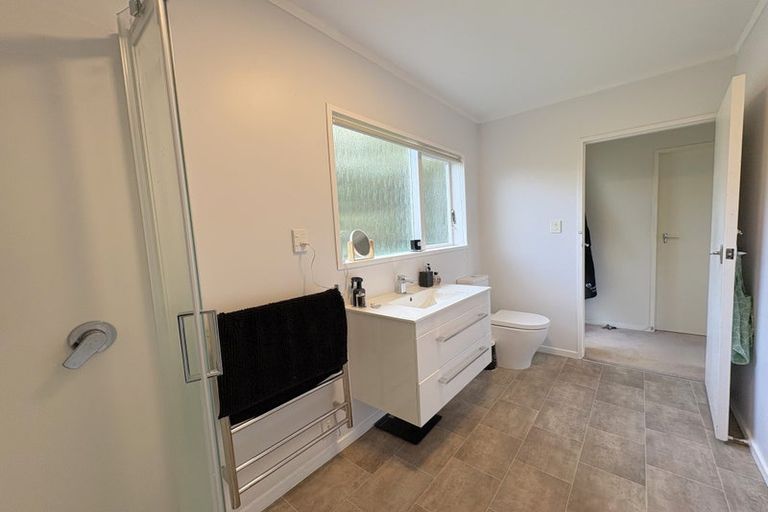 Photo of property in 61 Chartwell Drive, Crofton Downs, Wellington, 6035