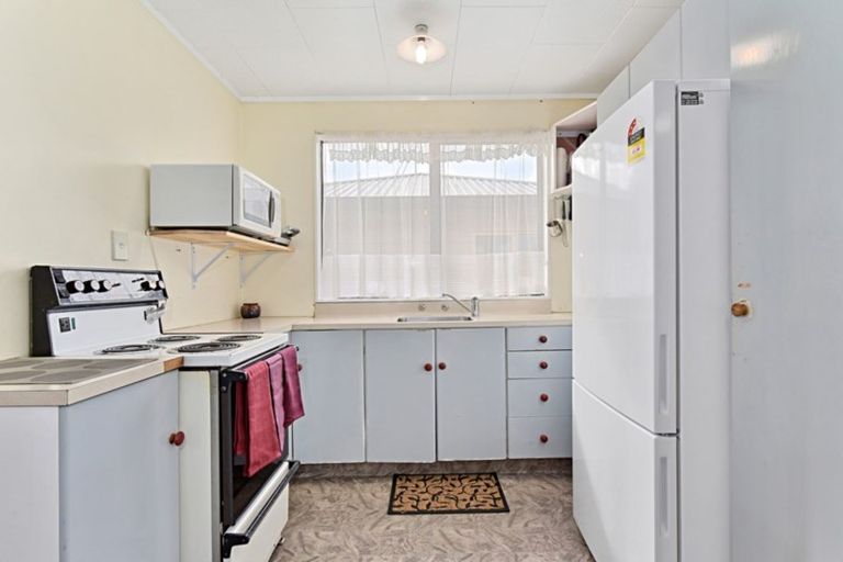 Photo of property in 3/35 Waterview Road West, Takanini, 2112