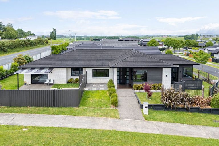 Photo of property in 1 Waireka Road, Rototuna North, Hamilton, 3210