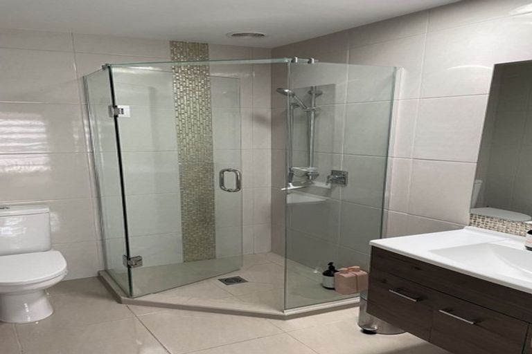 Photo of property in 221 Hobsonville Point Road, Hobsonville, Auckland, 0616