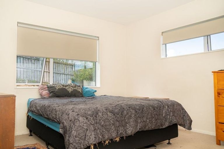 Photo of property in 130 Keri Vista Rise, Papakura, 2110