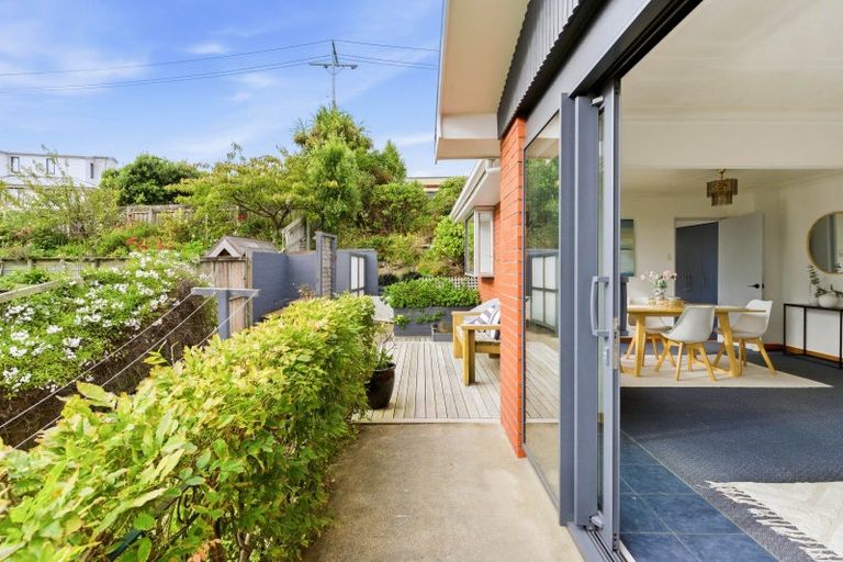 Photo of property in 42 Cliffs Road, Saint Clair, Dunedin, 9012