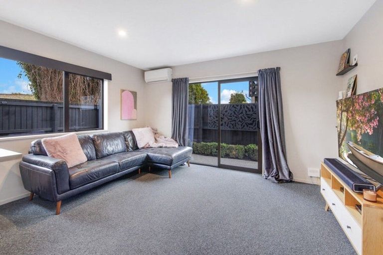 Photo of property in 5/35 Brockworth Place, Riccarton, Christchurch, 8011