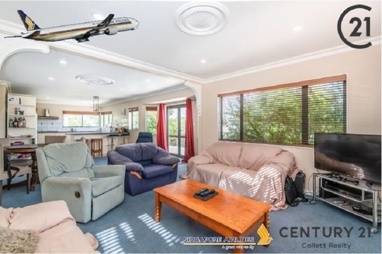 Photo of property in 49 College Road, Northcote, Auckland, 0627