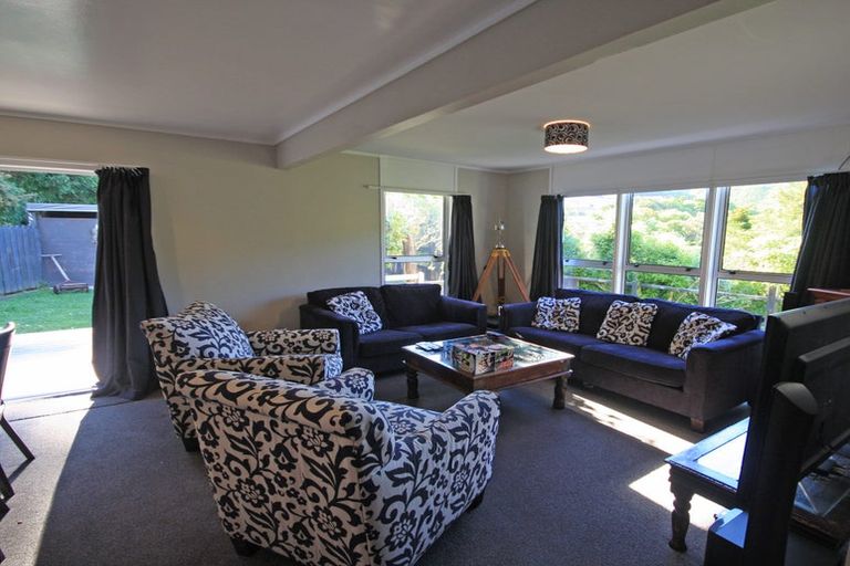 Photo of property in 65 South Karori Road, Karori, Wellington, 6012