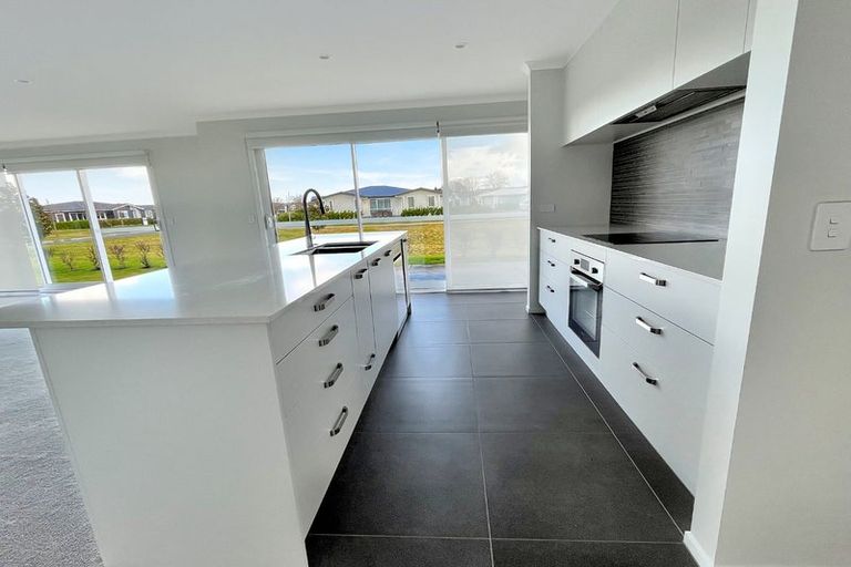 Photo of property in 12 Bastille Court, Rangatira Park, Taupo, 3330