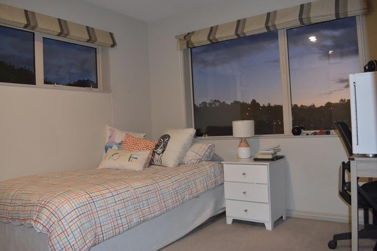 Photo of property in 85 Laurel Oak Drive, Schnapper Rock, Auckland, 0632