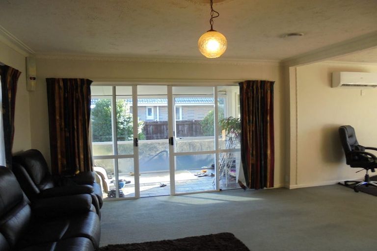 Photo of property in 8 Delph Street, Avonhead, Christchurch, 8042