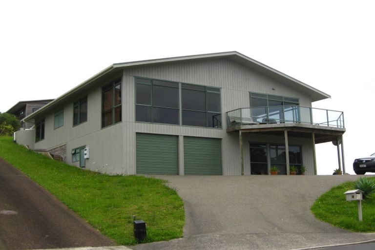 Photo of property in 84 Shakespear Road, Army Bay, Whangaparaoa, 0930