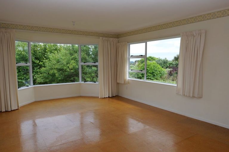 Photo of property in 16 Kotare Street, Waikanae, 5036