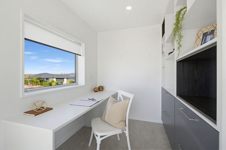 Photo of property in 29 Pegasus Main Street, Pegasus, 7612