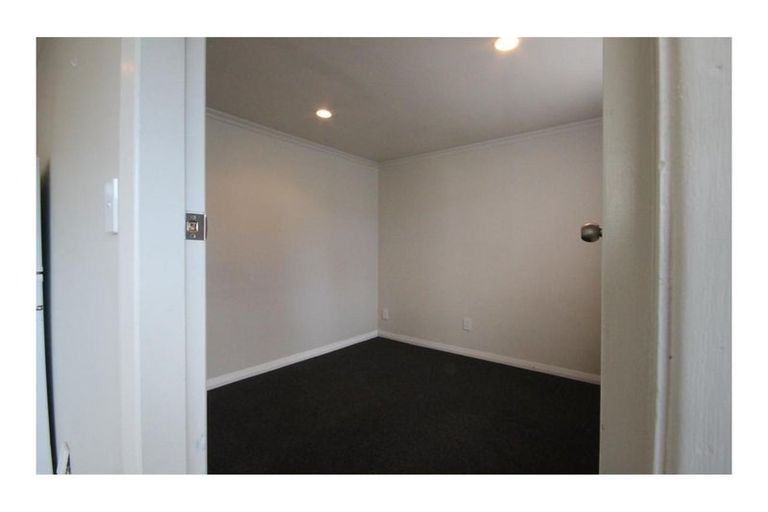 Photo of property in 16 Normanby Street, Newtown, Wellington, 6021
