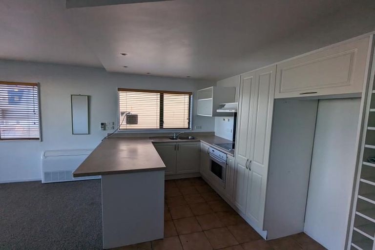 Photo of property in 1e/25 Maclean Street, Paraparaumu Beach, Paraparaumu, 5032