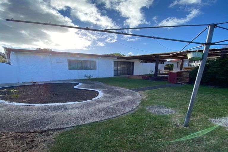 Photo of property in 3 Tatua Place, Conifer Grove, Takanini, 2112