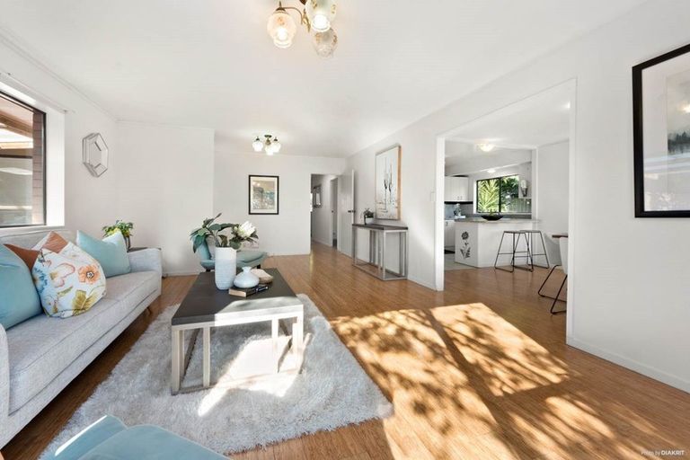 Photo of property in 13 Ciprian Place, Henderson, Auckland, 0612