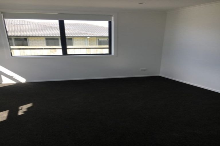 Photo of property in 37 Livingstone Drive, Papamoa Beach, Papamoa, 3118