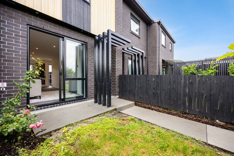 Photo of property in 74 Glidepath Road, Hobsonville, Auckland, 0616