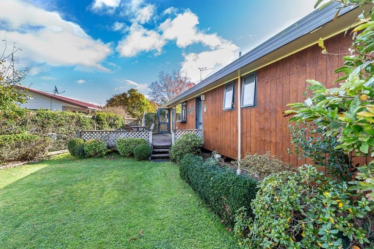 Photo of property in 10 Dellys Grove, Levin, 5510
