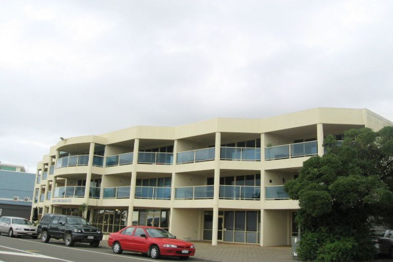 Photo of property in Ocean Apartments, 9/44 Marine Parade, Paraparaumu Beach, Paraparaumu, 5032