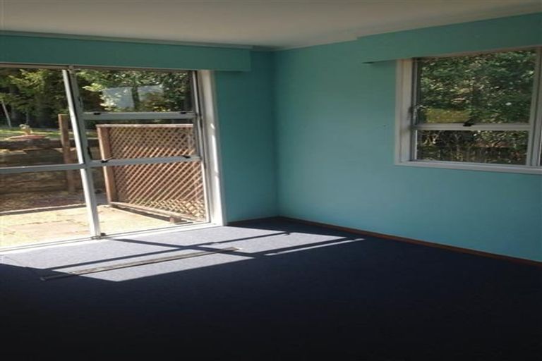 Photo of property in 34 Glenbervie Crescent, Massey, Auckland, 0614