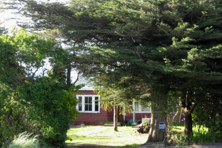 Photo of property in 153 Brougham Street, Westport, 7825