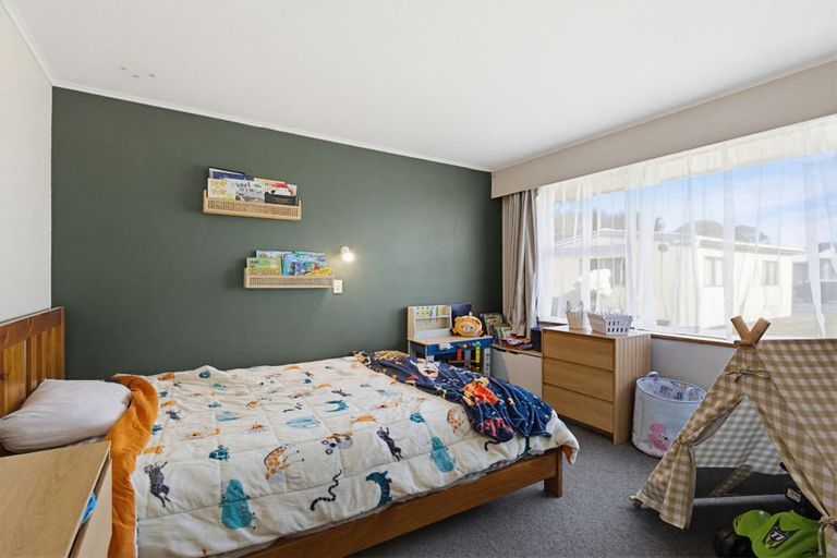 Photo of property in 20 Caernarvon Drive, Flaxmere, Hastings, 4120