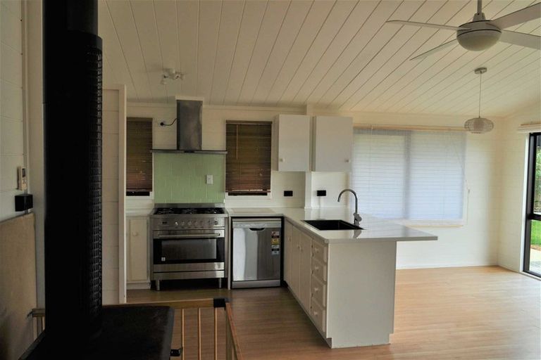 Photo of property in 17 Harbour Lights Terrace, Whitianga, 3592