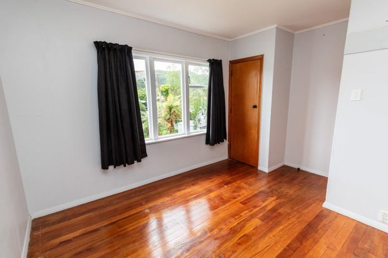 Photo of property in 11 Eldon Grove, Taita, Lower Hutt, 5019