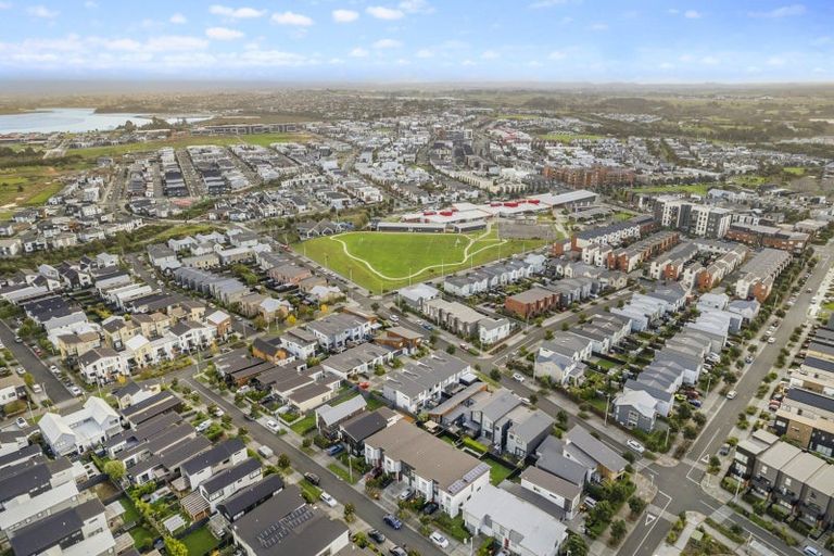 Photo of property in 20 Grey Warbler Road, Hobsonville, Auckland, 0616