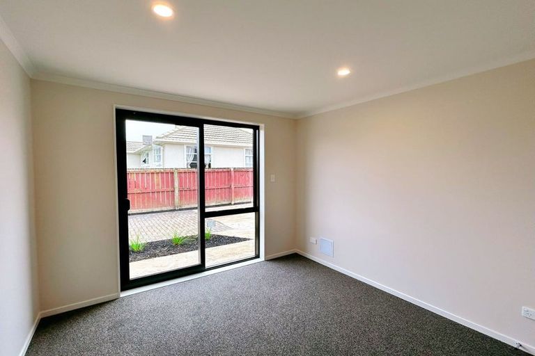 Photo of property in 56u2 Paul Crescent, Fairfield, Hamilton, 3214