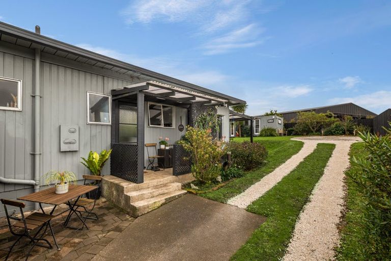 Photo of property in 2/23 Miller Road, Mangere Bridge, Auckland, 2022