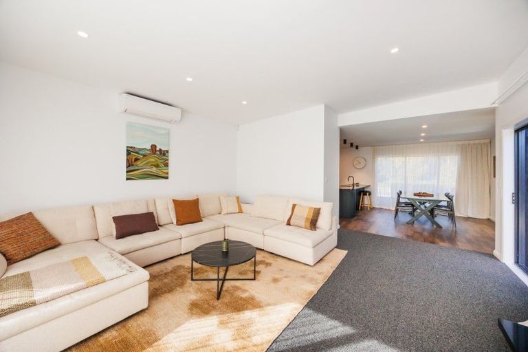 Photo of property in 56 Kanuka Drive, Hokowhitu, Palmerston North, 4410