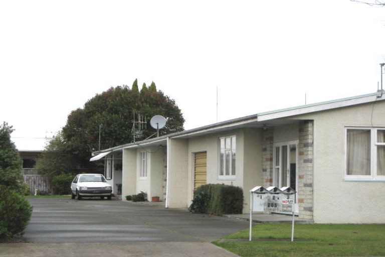 Photo of property in 2/205 Gallien Street, Saint Leonards, Hastings, 4120