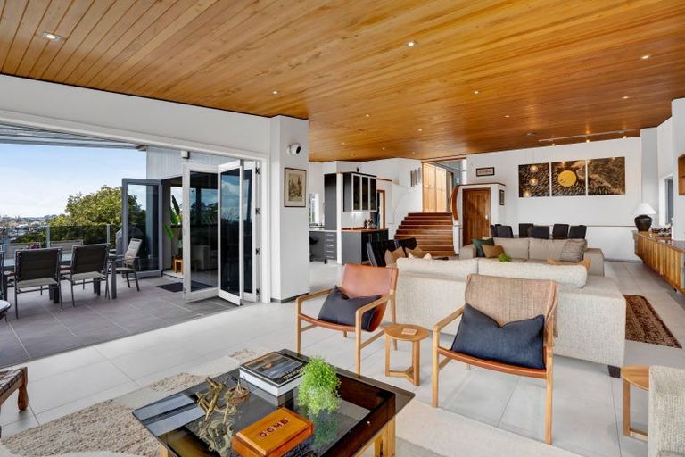 Photo of property in 368a Devon Street West, Lynmouth, New Plymouth, 4310