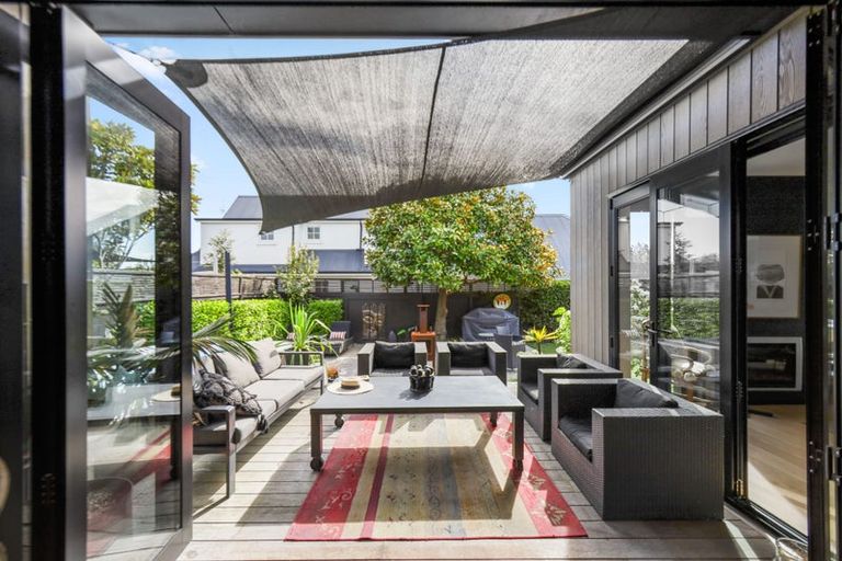 Photo of property in 34 Fendalton Road, Fendalton, Christchurch, 8014