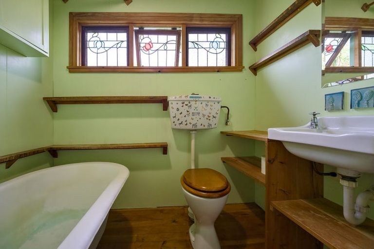 Photo of property in 42 Gibbs Road, Collingwood, 7073