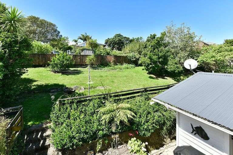 Photo of property in 13 Porter Crescent, Helensville, 0800