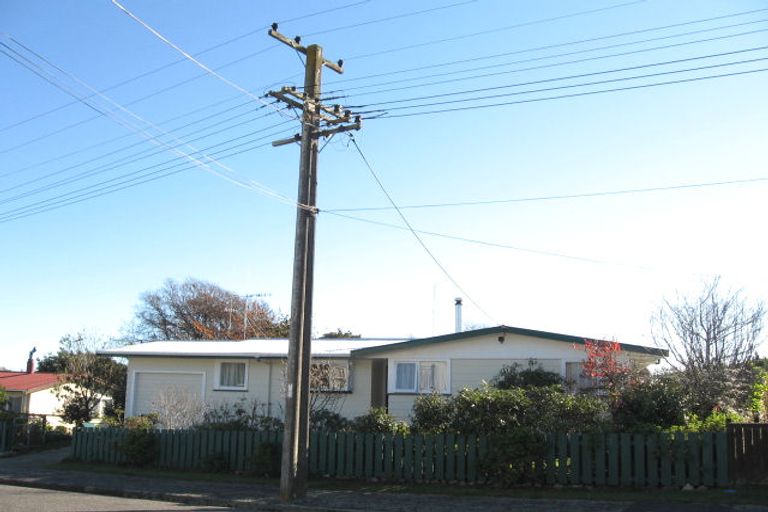 Photo of property in 30 Lupin Road, Otaki, 5512