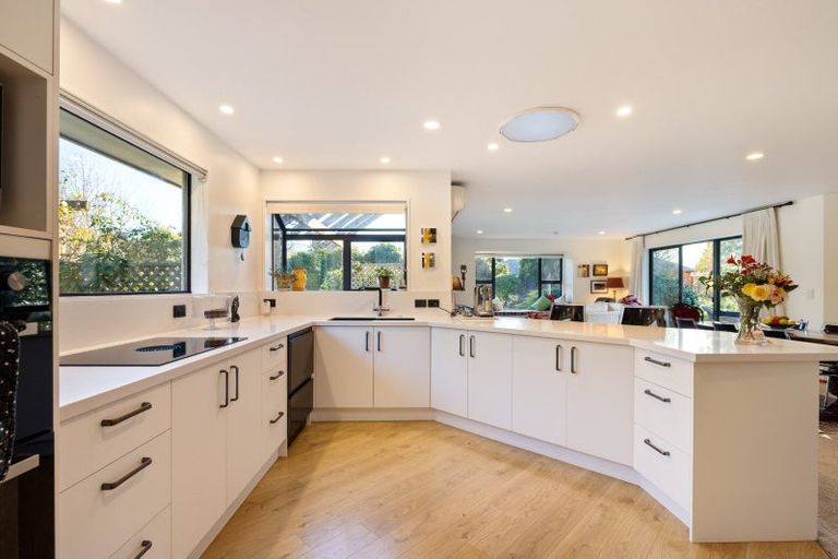 Photo of property in 11 Cedar Place, Amberley, 7410