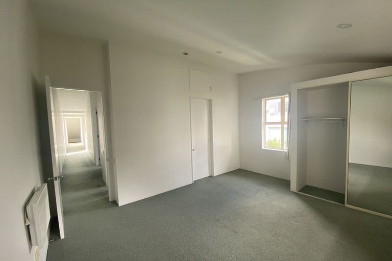 Photo of property in Sirocco Apartments, 801/8u Church Street, Wellington Central, Wellington, 6011