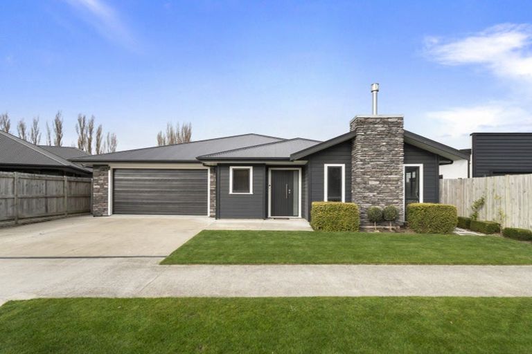 Photo of property in 36 Freedom Drive, Kelvin Grove, Palmerston North, 4414