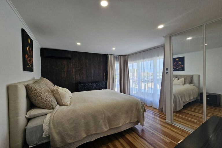Photo of property in 51a Vodanovich Road, Te Atatu South, Auckland, 0610