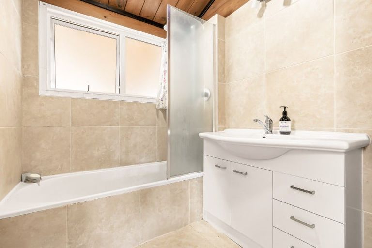 Photo of property in 11 Te Rewha Street, Turangi, 3334